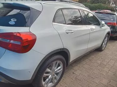 Mercedes-Benz GLA 250