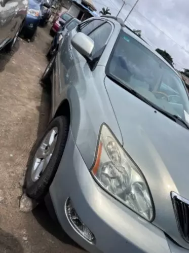 Lexus RX 330