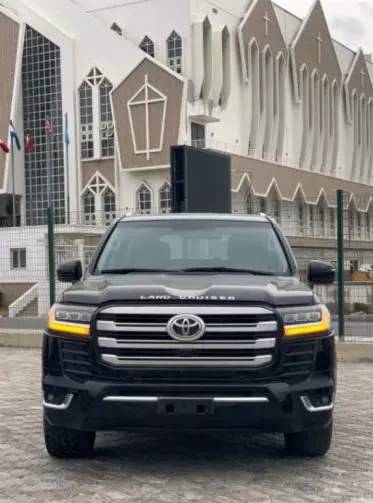 Toyota Landcruiser  V8