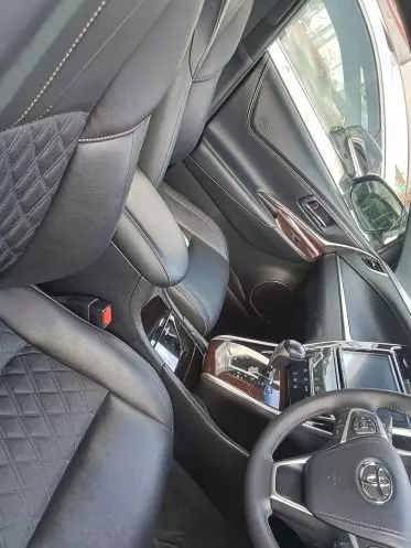 Toyota Harrier hybrid