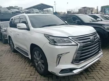 Lexus LX 570