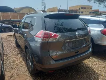 Nissan Rogue