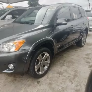 Toyota RAV 4