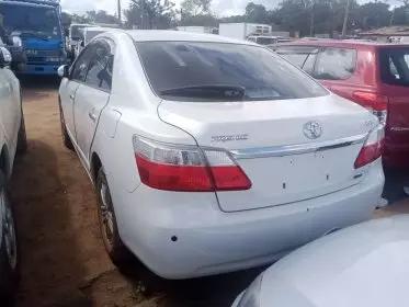 Toyota Premio