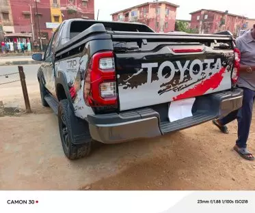 Toyota Hilux