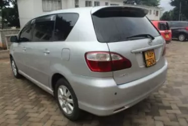 Toyota Ipsum