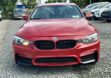 BMW 328i