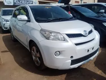 Toyota Ist