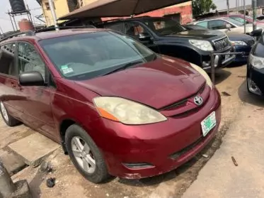 Toyota Sienna