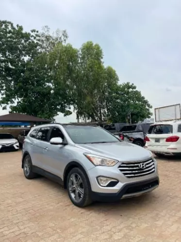 Hyundai Santa FE