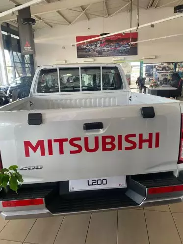 Mitsubishi L200