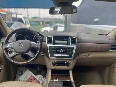 Mercedes-Benz ML 350