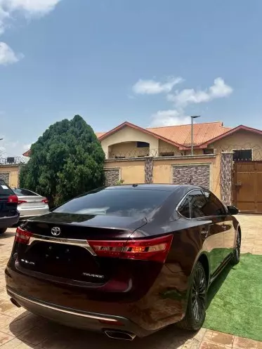 Toyota Avalon