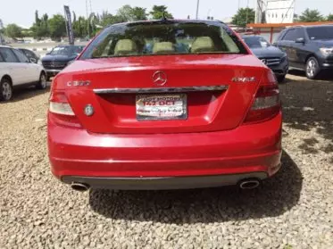 Mercedes-Benz C 300