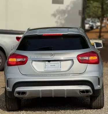 Mercedes-Benz GLA 250