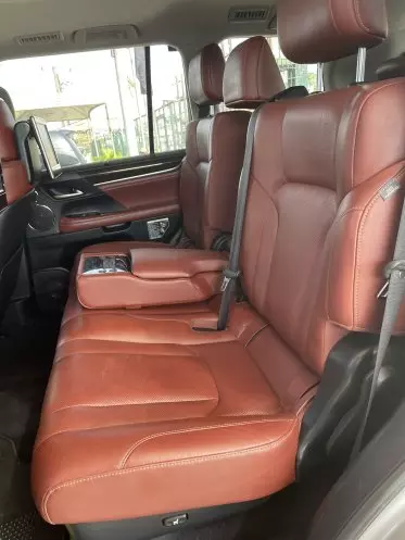 Lexus LX 570
