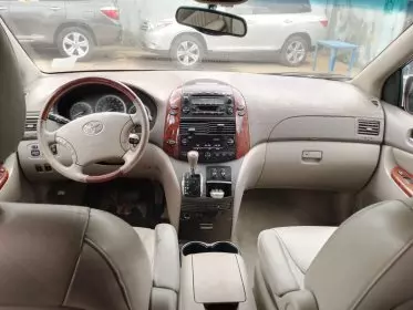Toyota Sienna