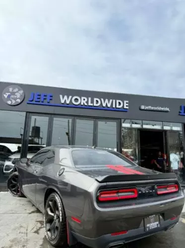 Dodge Challenger