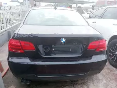 BMW 325i