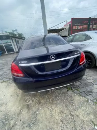 Mercedes-Benz C 300