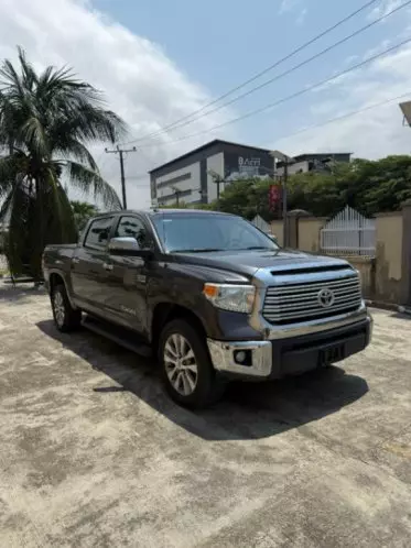 Toyota Tundra