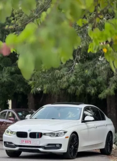 BMW 320i