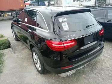 Mercedes-Benz GLC 300