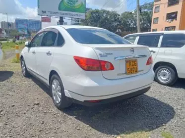 Nissan Bluebird