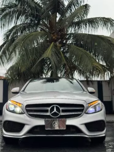 Mercedes-Benz C 300