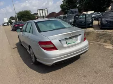 Mercedes-Benz C 300