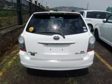 Toyota Fielder 