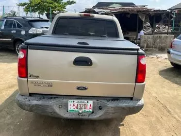 Ford Explorer XLT 3.5L