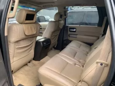 Toyota Sequoia