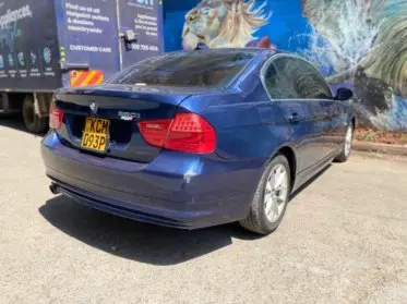 BMW 320i
