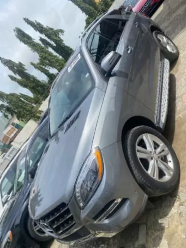Mercedes-Benz ML 350