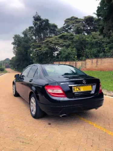 Mercedes-Benz C200