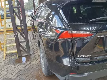 Lexus NX300h Hybrid