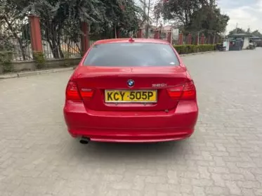 BMW 320i