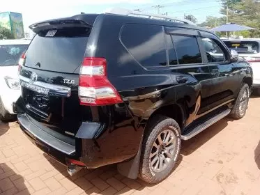 Toyota Landcruiser Prado