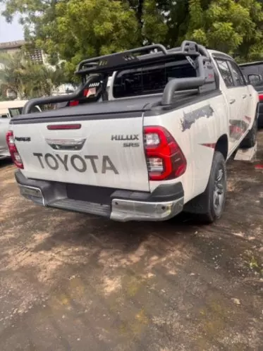 Toyota Hilux