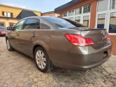 Toyota Avalon