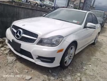 Mercedes-Benz C 300
