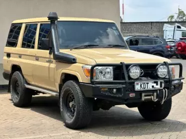 Toyota Landcruiser 76