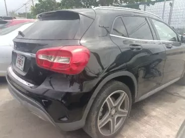 Mercedes-Benz GLA 250