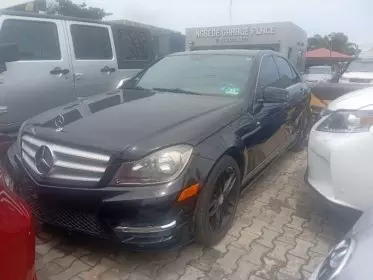 Mercedes-Benz C 300
