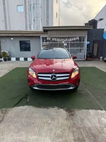 Mercedes-Benz GLA 250