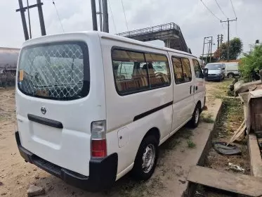 Nissan Urvan