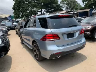 Mercedes-Benz ML 350