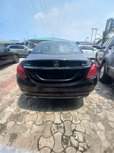 Mercedes-Benz C 300
