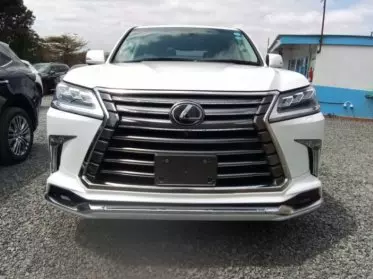 Lexus LX 570